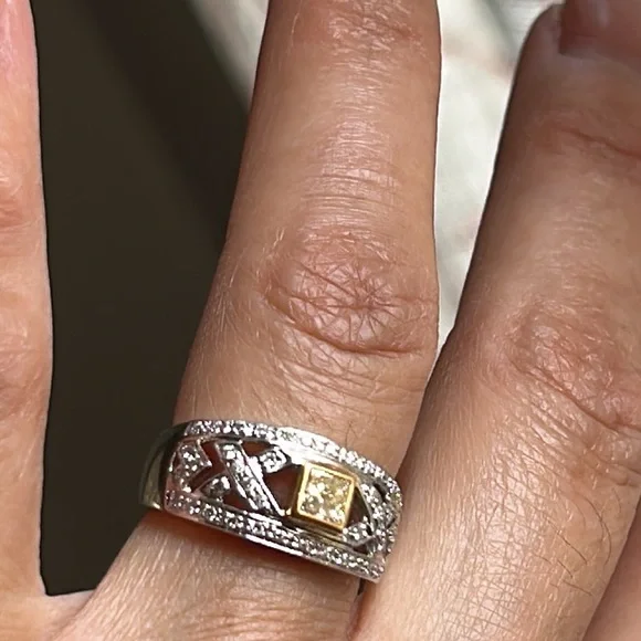 Sold-18K Two Tone Gold 0.50 Ct.Tw. Ladies Ring - Picture 4 of 11